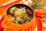 Суп с беконом, сельдереем и фасолью