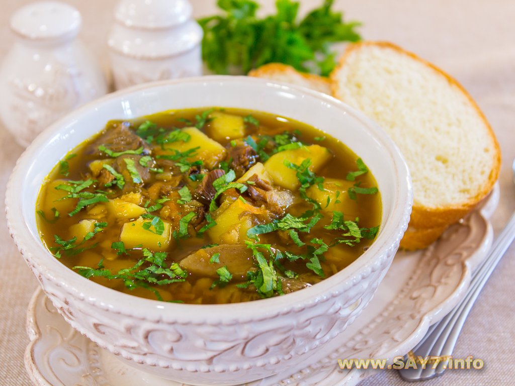 Чечевичный суп с грибами - пошаговый рецепт